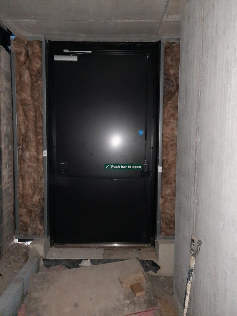 PAS 24 Door