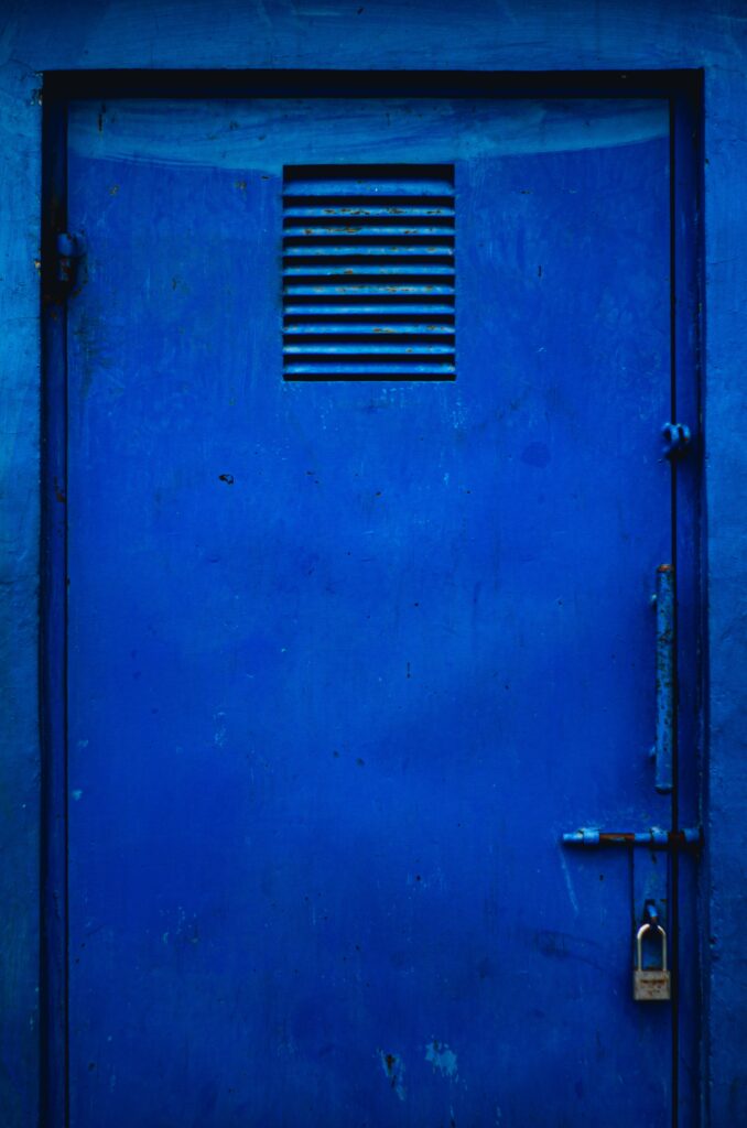 Commercial door maintenance tips