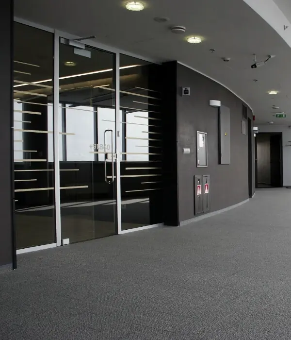 Double swing doors